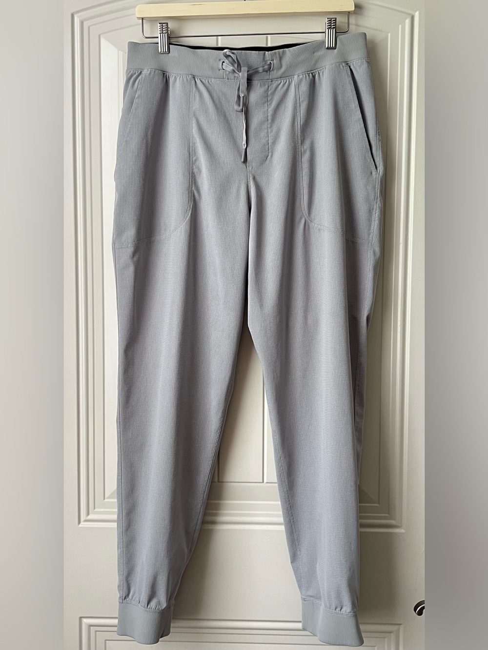 Lululemon ABC Jogger WovenAir Silver Drop Men’s L Breathable Stretch Travel Pant - Picture 4 of 15